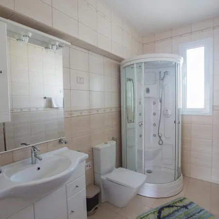 Villa Mesogeios 2