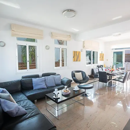 Villa Mesogeios 2 Protaras